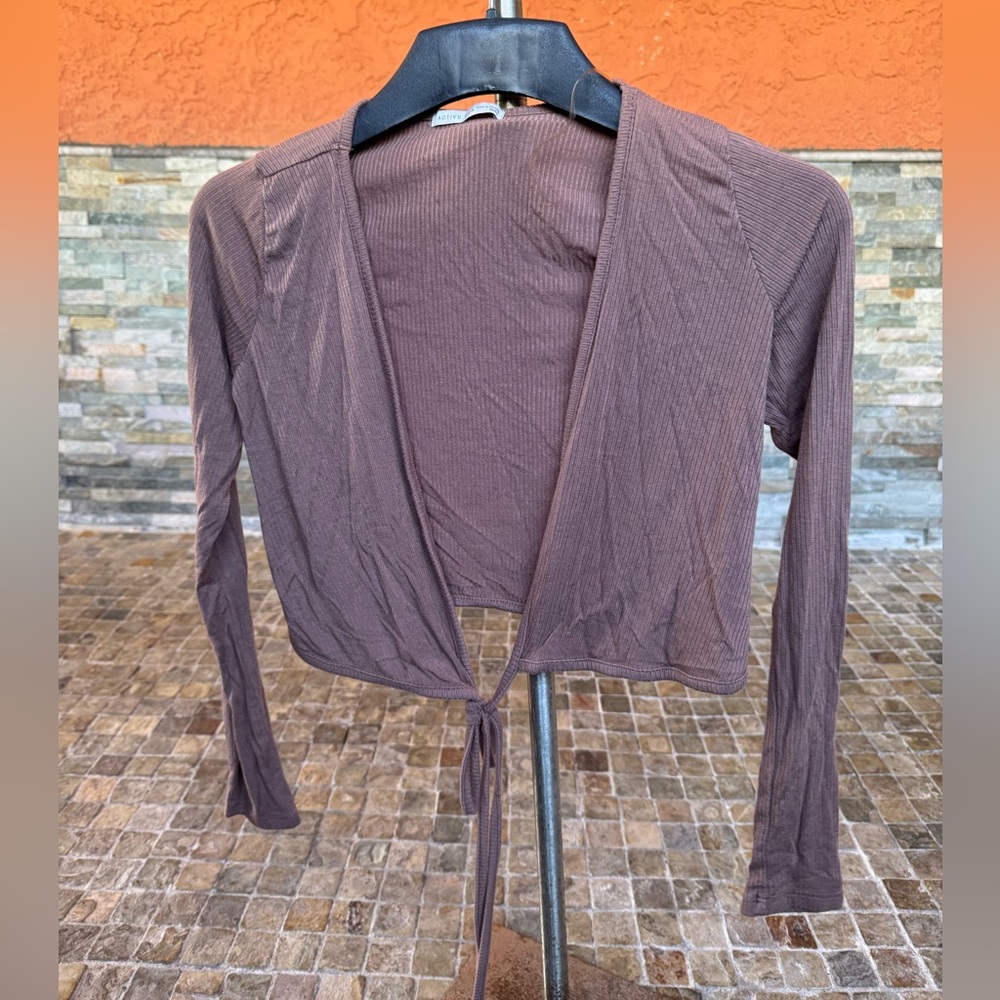 🌼$5🌼 Brown Ribbed Long Sleeve Tie-Front Top